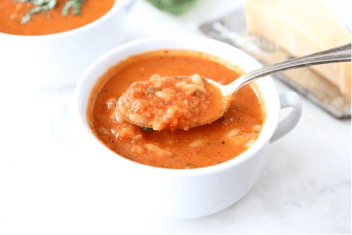 希臘優格食譜-優格番茄筆管麵湯