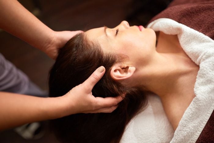 風池穴按摩的正確手法與注意事項