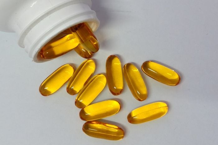 fish-oil-capsules-with-bottle