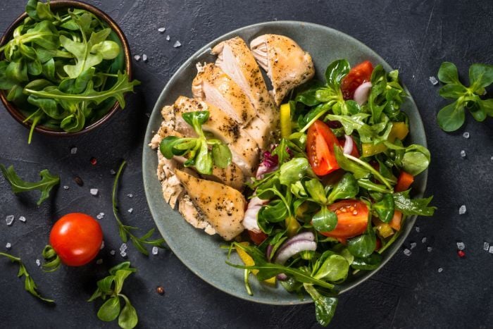 healthy-chicken-dish-with-salad