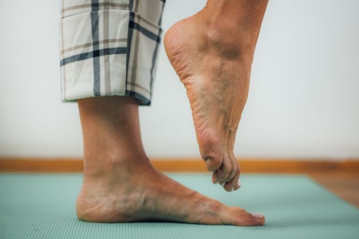 static-balance-test-standing-on-one-leg
