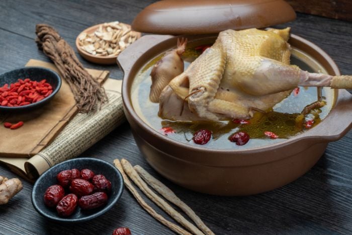 stewed-chicken-soup-with-chinese-herbal-medicine