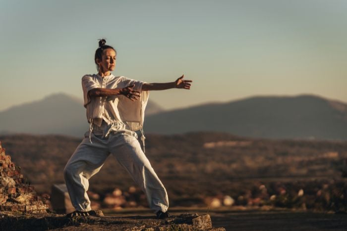 tai-chi-exercise-outdoors