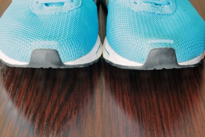 toes-of-blue-sports-shoes