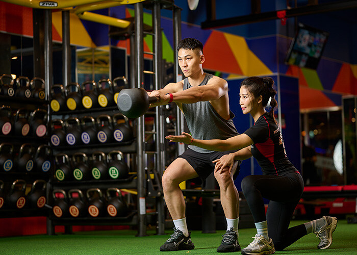 World Gym 高雄左營店 健身教練
