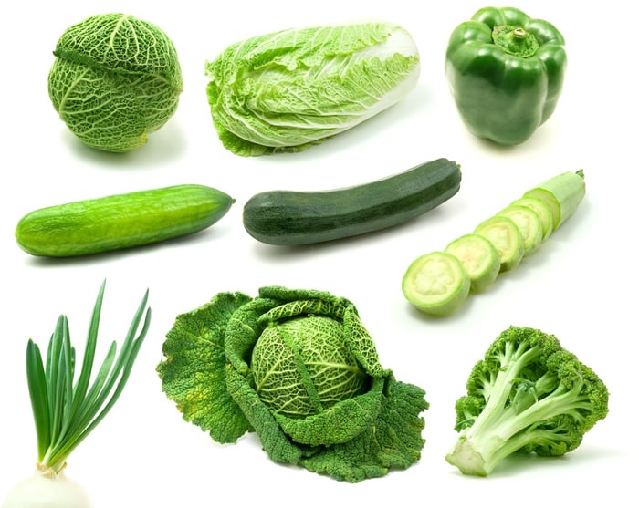 維生素可以從深綠色蔬菜、小麥胚芽攝取