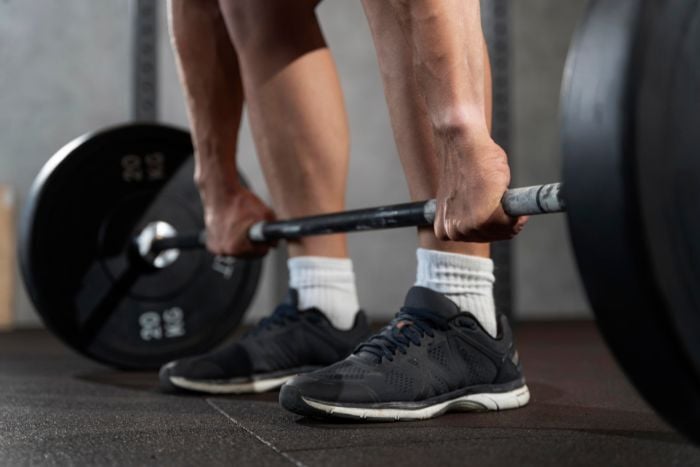 close-up-man-doing-crossfit-workout (1)